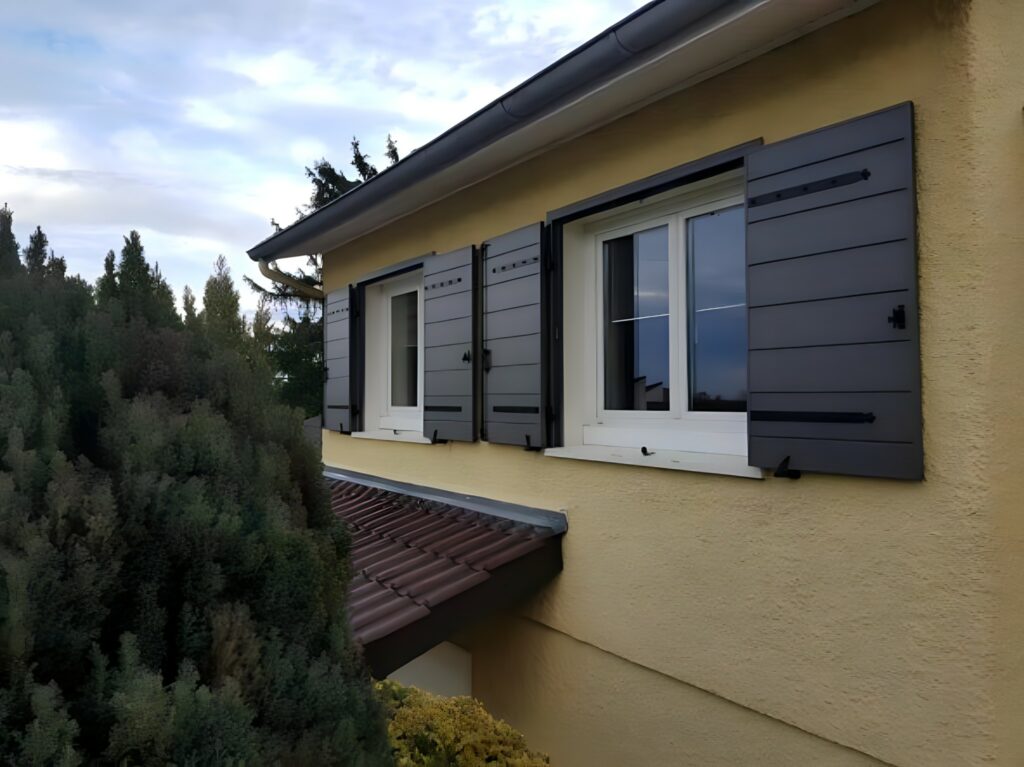 enhanca volets battants alu precadre 38 janneyrias