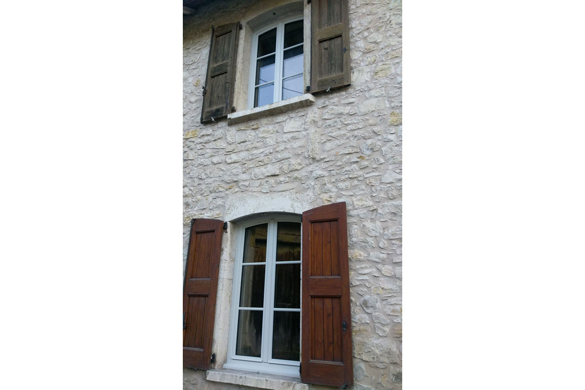 Fenêtres fenetre bois renovation brangues 2
