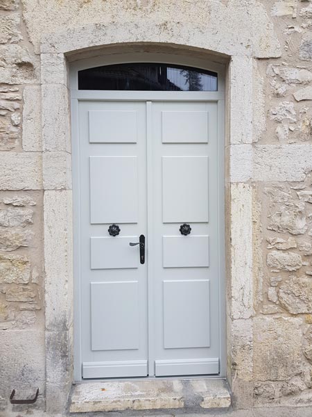 Portes d'entrées porte entree bois 38 brangues